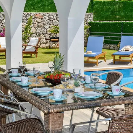 Amore Villa *